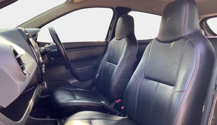 2018 Renault Kwid RXT 1.0 AMT (O), Petrol, Automatic, 90,363 km, Right Side Front Door Cabin