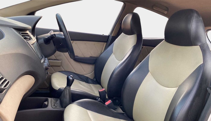 2015 Hyundai Eon D-LITE+, Petrol, Manual, 57,367 km, Right Side Front Door Cabin