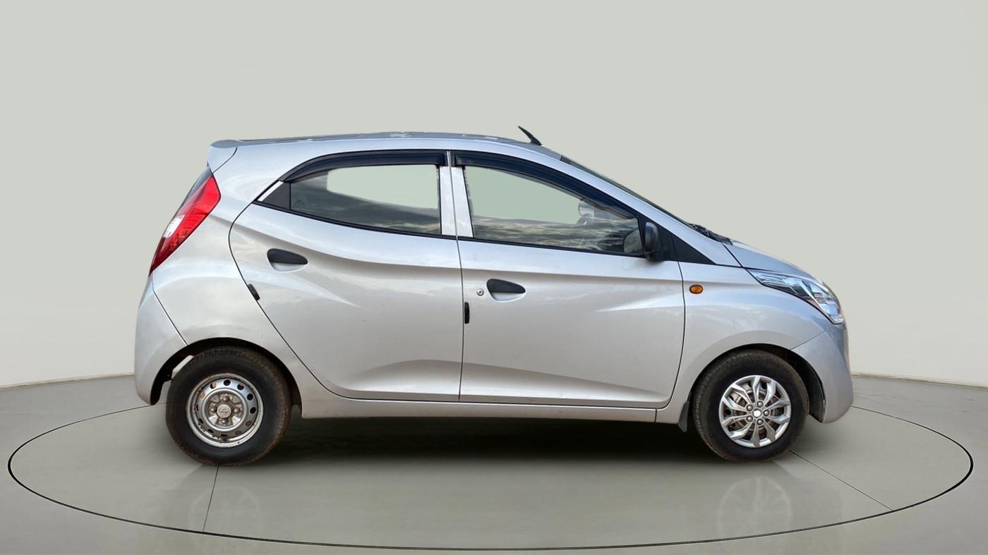2015 Hyundai Eon D-LITE+, Petrol, Manual, 57,367 km, Right Side View