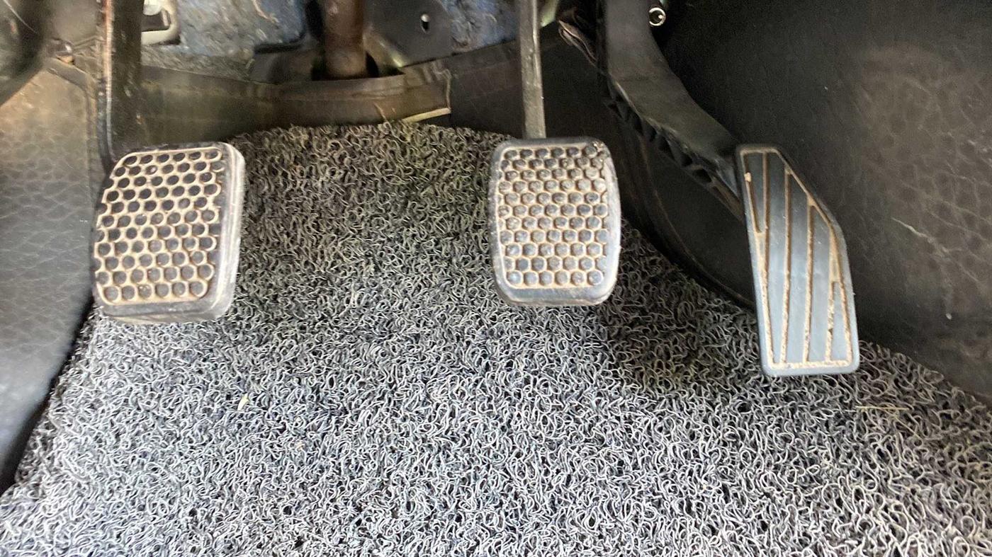 2019 Maruti Alto VXI, Petrol, Manual, 39,071 km, Pedals
