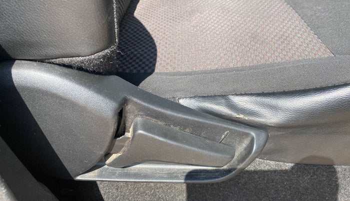 2021 Maruti S PRESSO VXI+, Petrol, Manual, 34,267 km, Driver Side Adjustment Panel