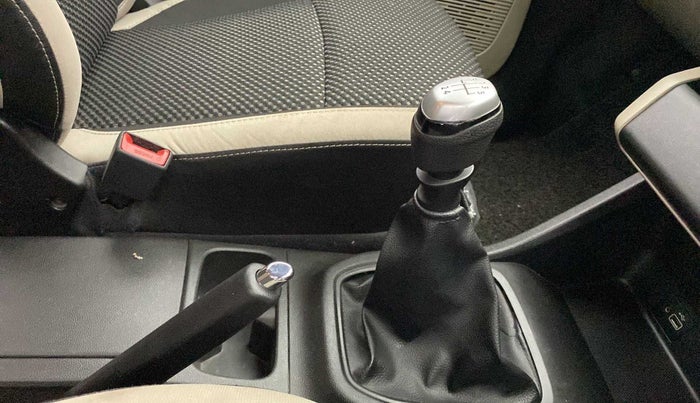 2020 Renault TRIBER RXZ, Petrol, Manual, 55,972 km, Gear Lever