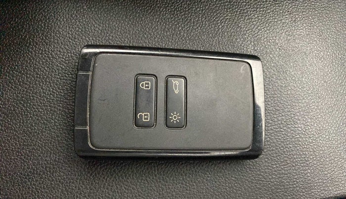 2020 Renault TRIBER RXZ, Petrol, Manual, 55,972 km, Key Close Up