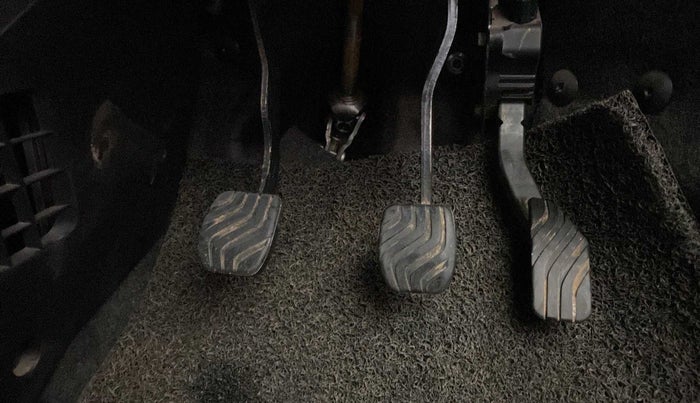 2020 Renault TRIBER RXZ, Petrol, Manual, 55,972 km, Pedals