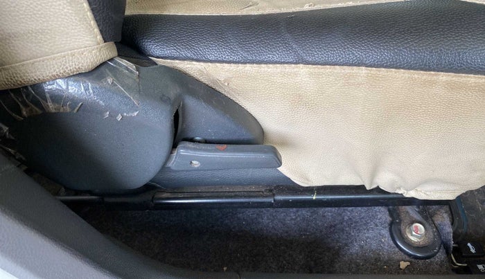 2016 Maruti Alto 800 LXI, Petrol, Manual, 54,202 km, Driver Side Adjustment Panel
