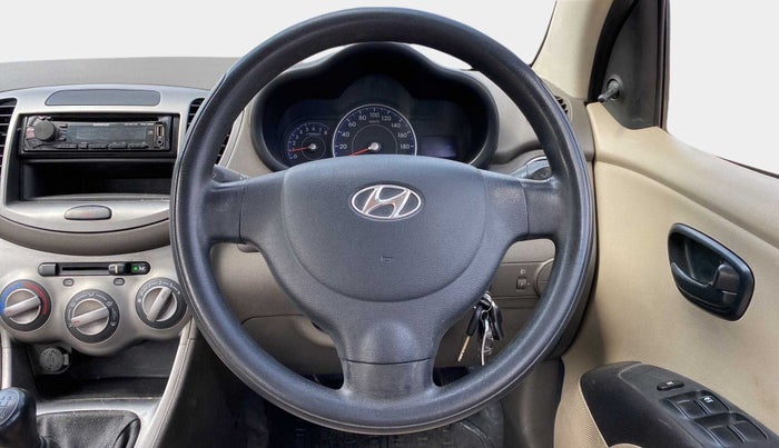 2015 Hyundai i10 MAGNA 1.1, Petrol, Manual, 65,097 km, Steering Wheel Close Up