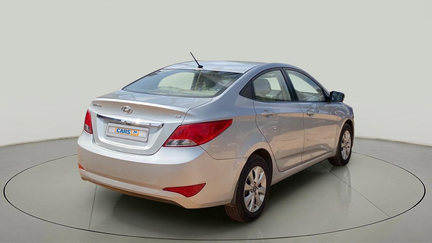 2015 Hyundai Verna FLUIDIC 4S 1.6 VTVT S, Petrol, Manual, 44,418 km, Right Back Diagonal