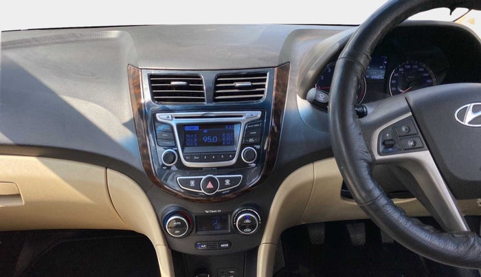 2015 Hyundai Verna FLUIDIC 4S 1.6 VTVT S, Petrol, Manual, 44,418 km, Air Conditioner