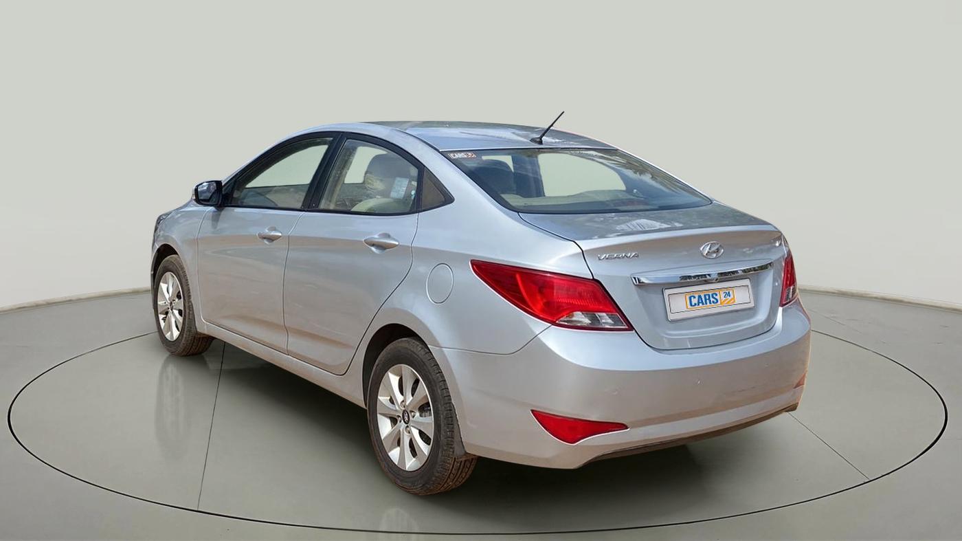 2015 Hyundai Verna FLUIDIC 4S 1.6 VTVT S, Petrol, Manual, 44,418 km, Left Back Diagonal