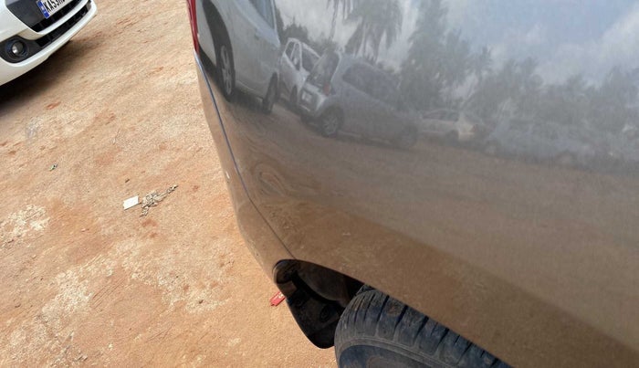 2018 Maruti Swift VXI AMT, Petrol, Automatic, 30,867 km, Right quarter panel - Slightly dented
