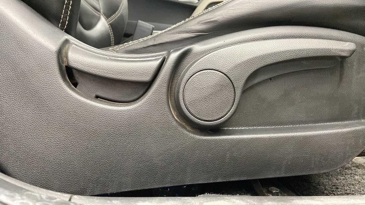 2018 Hyundai Creta SX PLUS AT 1.6 PETROL, Petrol, Automatic, 86,310 km, Driver Side Adjustment Panel
