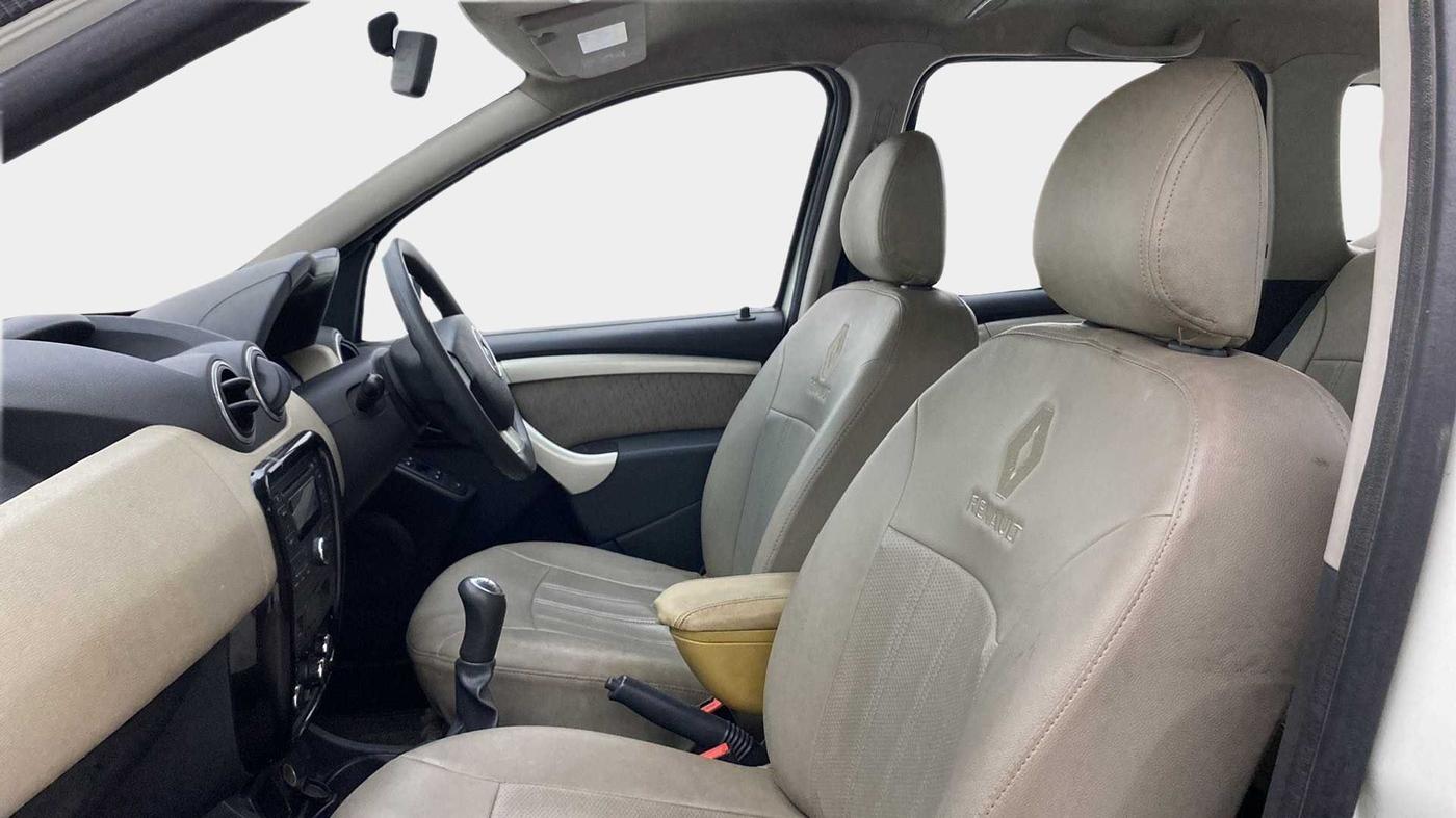 2012 Renault Duster 85 PS RXL DIESEL, Diesel, Manual, 76,111 km, Right Side Front Door Cabin