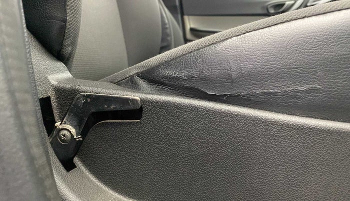2017 Tata Tiago XM PETROL, Petrol, Manual, 70,773 km, Driver Side Adjustment Panel