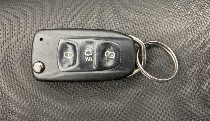 2017 Tata Tiago XM PETROL, Petrol, Manual, 70,773 km, Key Close Up