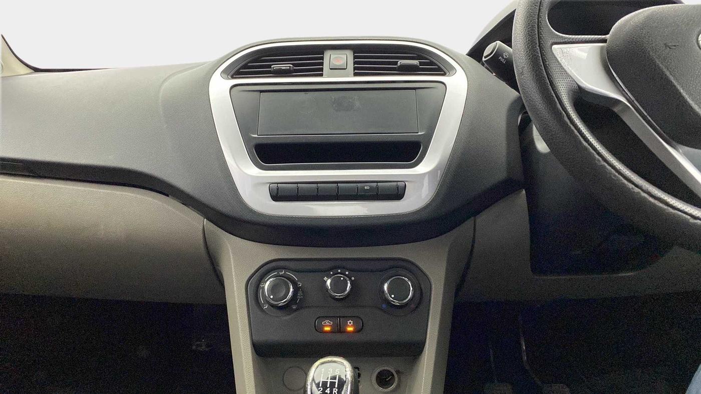 2017 Tata Tiago XM PETROL, Petrol, Manual, 70,773 km, Air Conditioner