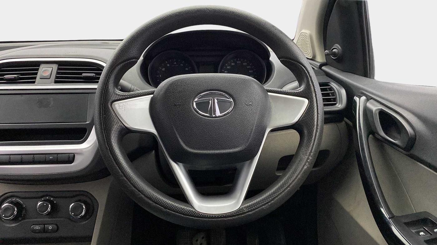 2017 Tata Tiago XM PETROL, Petrol, Manual, 70,773 km, Steering Wheel Close Up