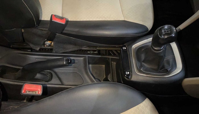2019 Hyundai NEW SANTRO ERA, Petrol, Manual, 50 km, Gear Lever