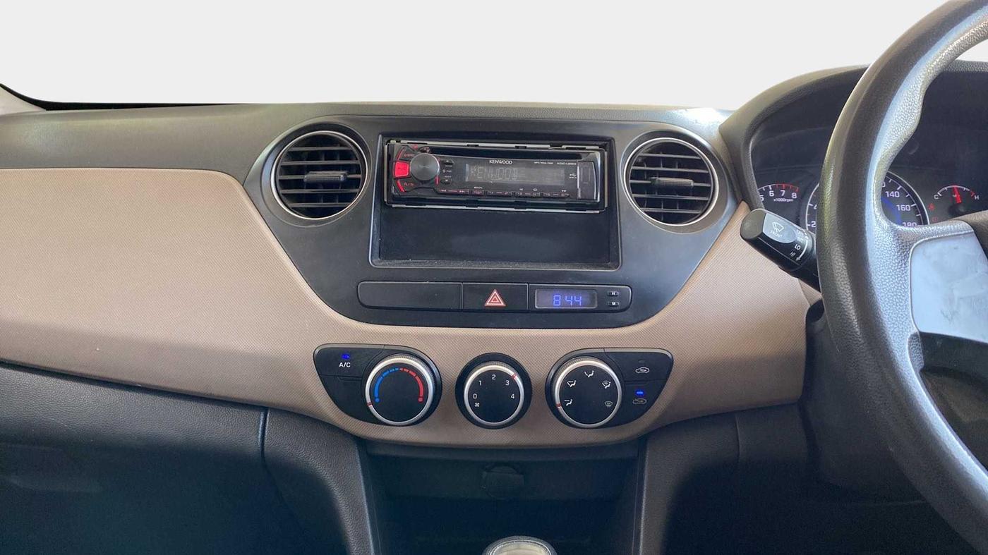 2015 Hyundai Grand i10 MAGNA 1.2 KAPPA VTVT, Petrol, Manual, 45,166 km, Air Conditioner