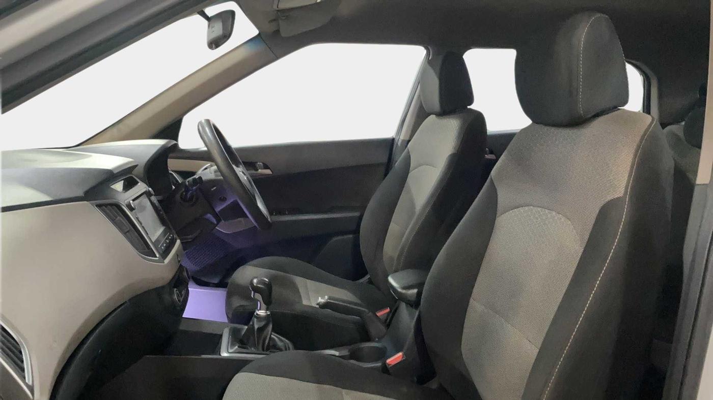 2016 Hyundai Creta SX PLUS 1.6 PETROL, Petrol, Manual, 1,06,890 km, Right Side Front Door Cabin