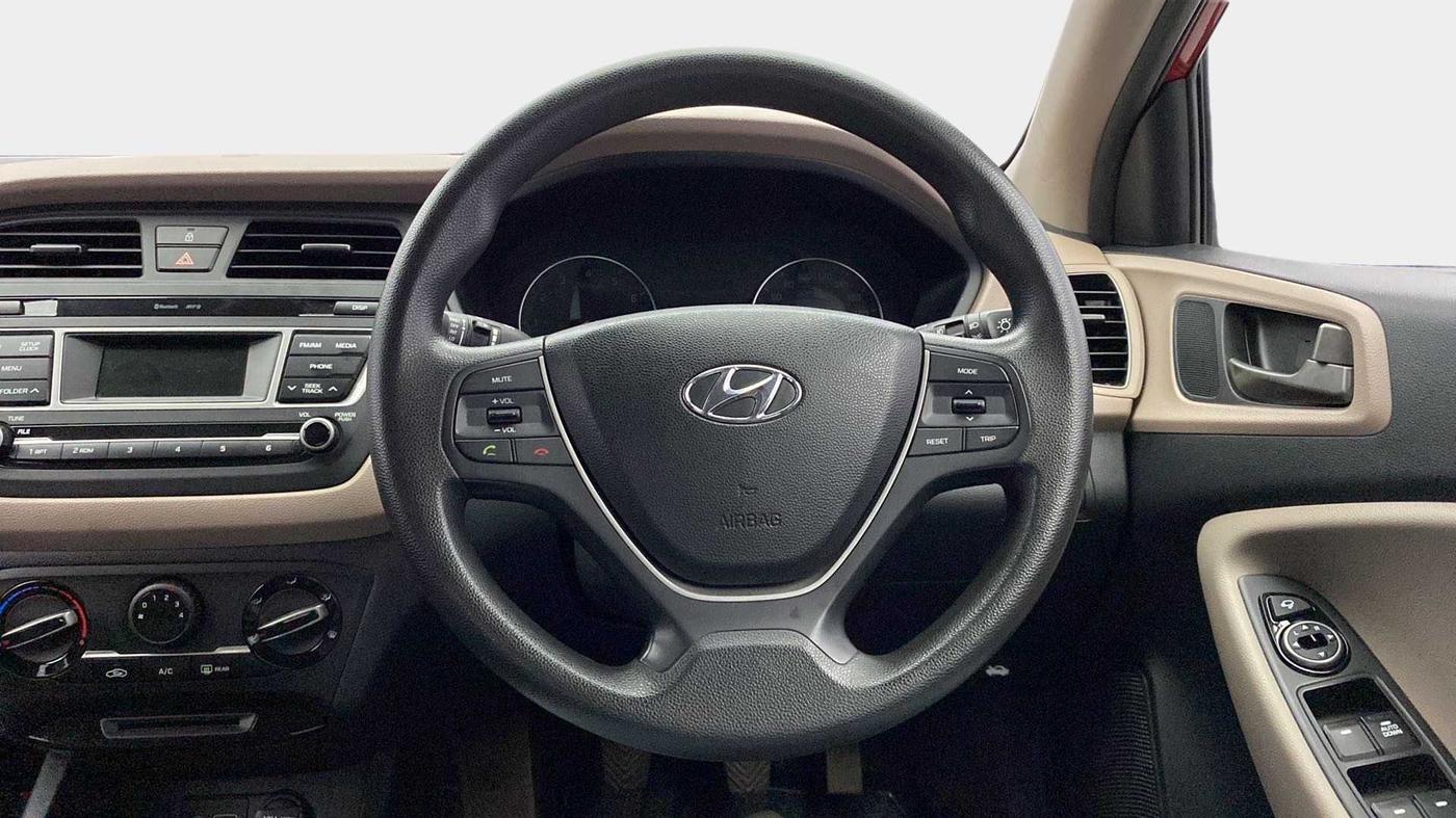 2017 Hyundai Elite i20 SPORTZ 1.2, Petrol, Manual, 29,892 km, Steering Wheel Close Up