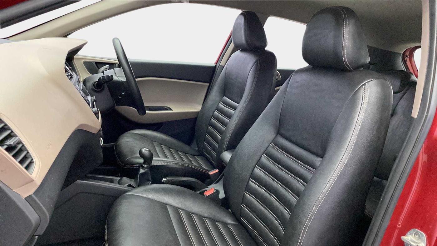 2017 Hyundai Elite i20 SPORTZ 1.2, Petrol, Manual, 29,892 km, Right Side Front Door Cabin