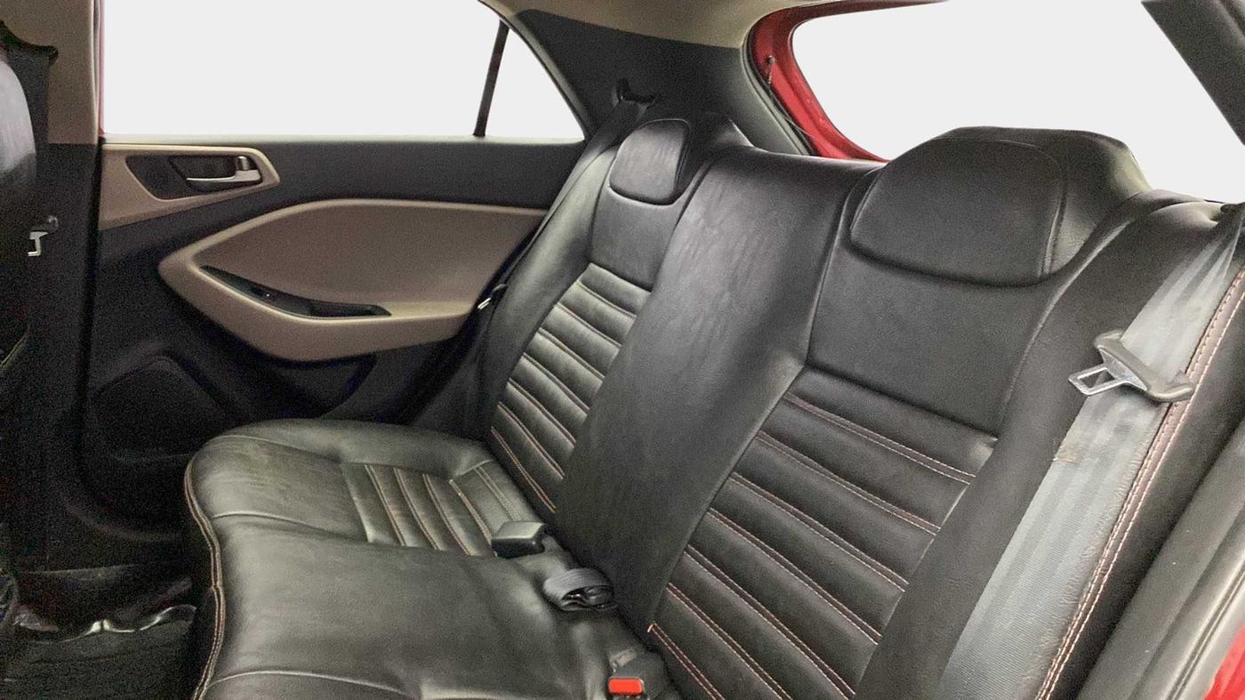 2017 Hyundai Elite i20 SPORTZ 1.2, Petrol, Manual, 29,892 km, Right Side Rear Door Cabin