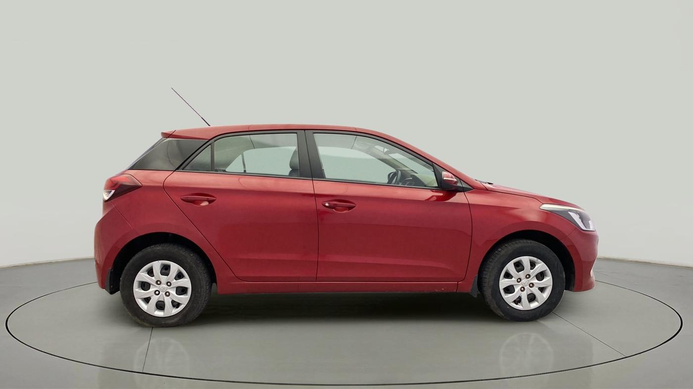 2017 Hyundai Elite i20 SPORTZ 1.2, Petrol, Manual, 29,892 km, Right Side View