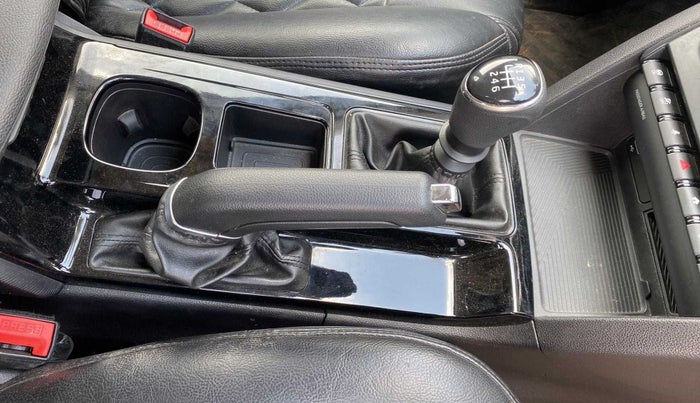 2023 Mahindra XUV700 AX 5 P MT 7 STR, Petrol, Manual, 12,152 km, Gear Lever