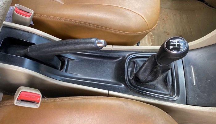 2015 Maruti Ciaz VDI (O) SHVS, Diesel, Manual, 87,856 km, Gear Lever