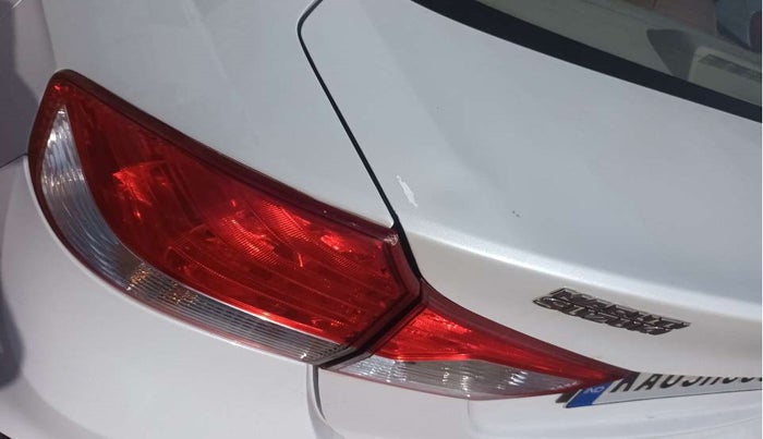 2015 Maruti Ciaz VDI (O) SHVS, Diesel, Manual, 87,856 km, Dicky (Boot door) - Slightly dented