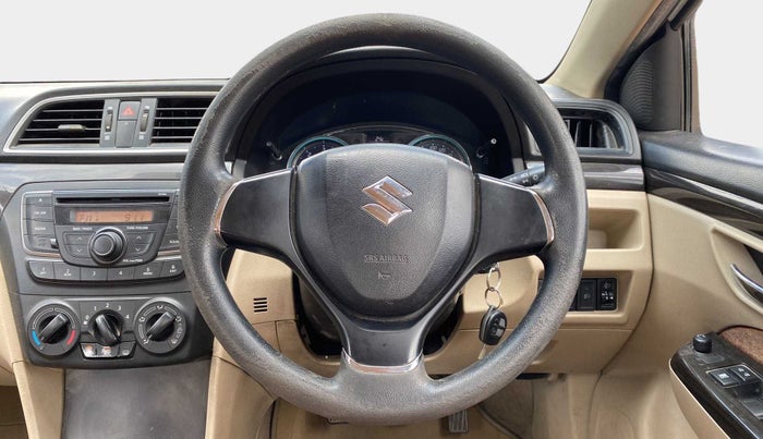 2015 Maruti Ciaz VDI (O) SHVS, Diesel, Manual, 87,856 km, Steering Wheel Close Up