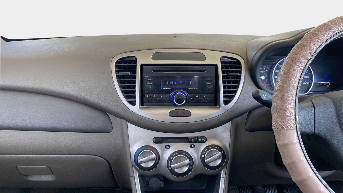 2014 Hyundai i10 MAGNA 1.1, Petrol, Manual, 11,191 km, Air Conditioner