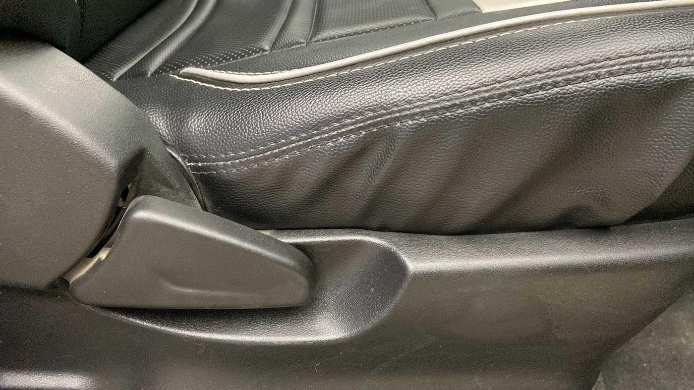 2020 Datsun Redi Go A, Petrol, Manual, 25,625 km, Driver Side Adjustment Panel