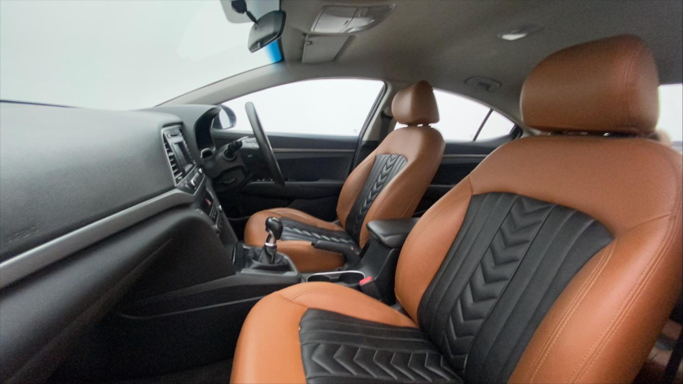 2018 Hyundai New Elantra 2.0 S PETROL, Petrol, Manual, 70,341 km, Right Side Front Door Cabin