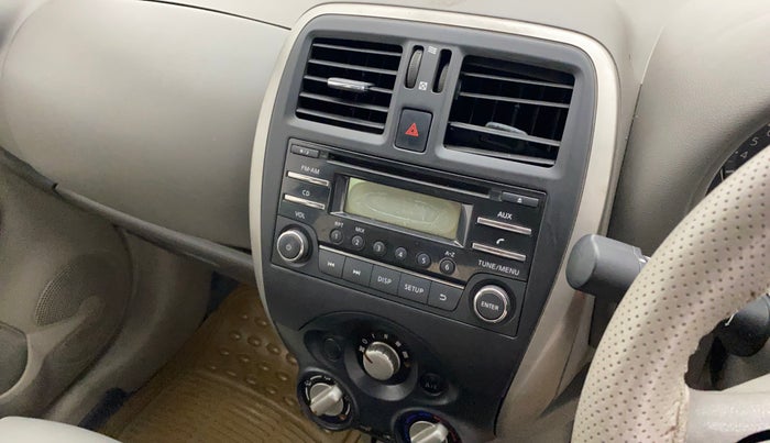 2013 Nissan Micra XL O PETROL, Petrol, Manual, 45,117 km, Infotainment system - Music system not functional
