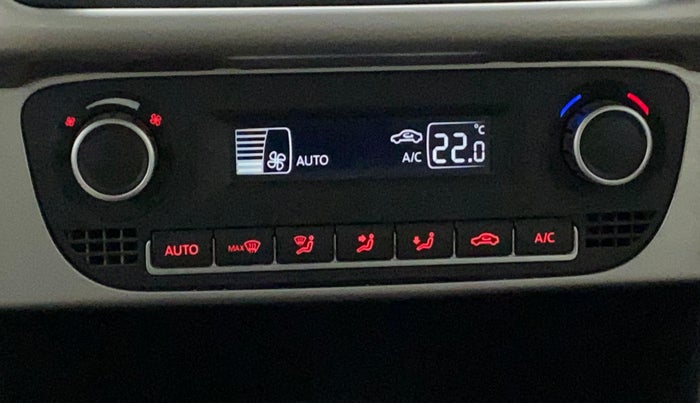 2016 Volkswagen Ameo HIGHLINE1.5L, Diesel, Manual, 1,07,362 km, Automatic Climate Control