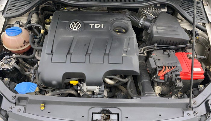 2016 Volkswagen Ameo HIGHLINE1.5L, Diesel, Manual, 1,07,362 km, Open Bonet