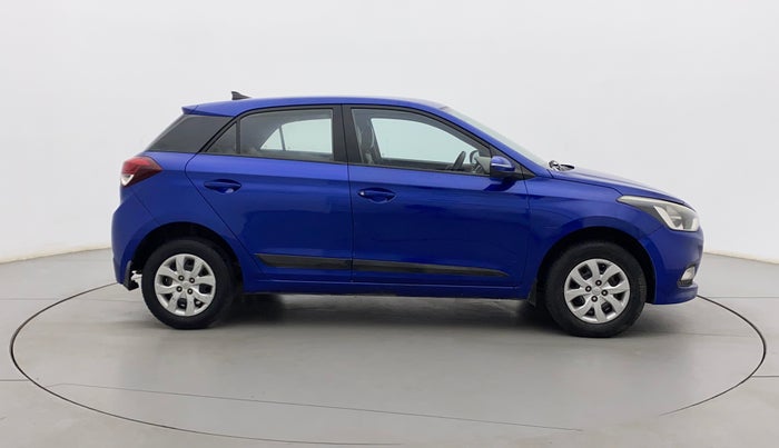 2015 Hyundai Elite i20 SPORTZ 1.2, Petrol, Manual, 1,12,979 km, Right Side View