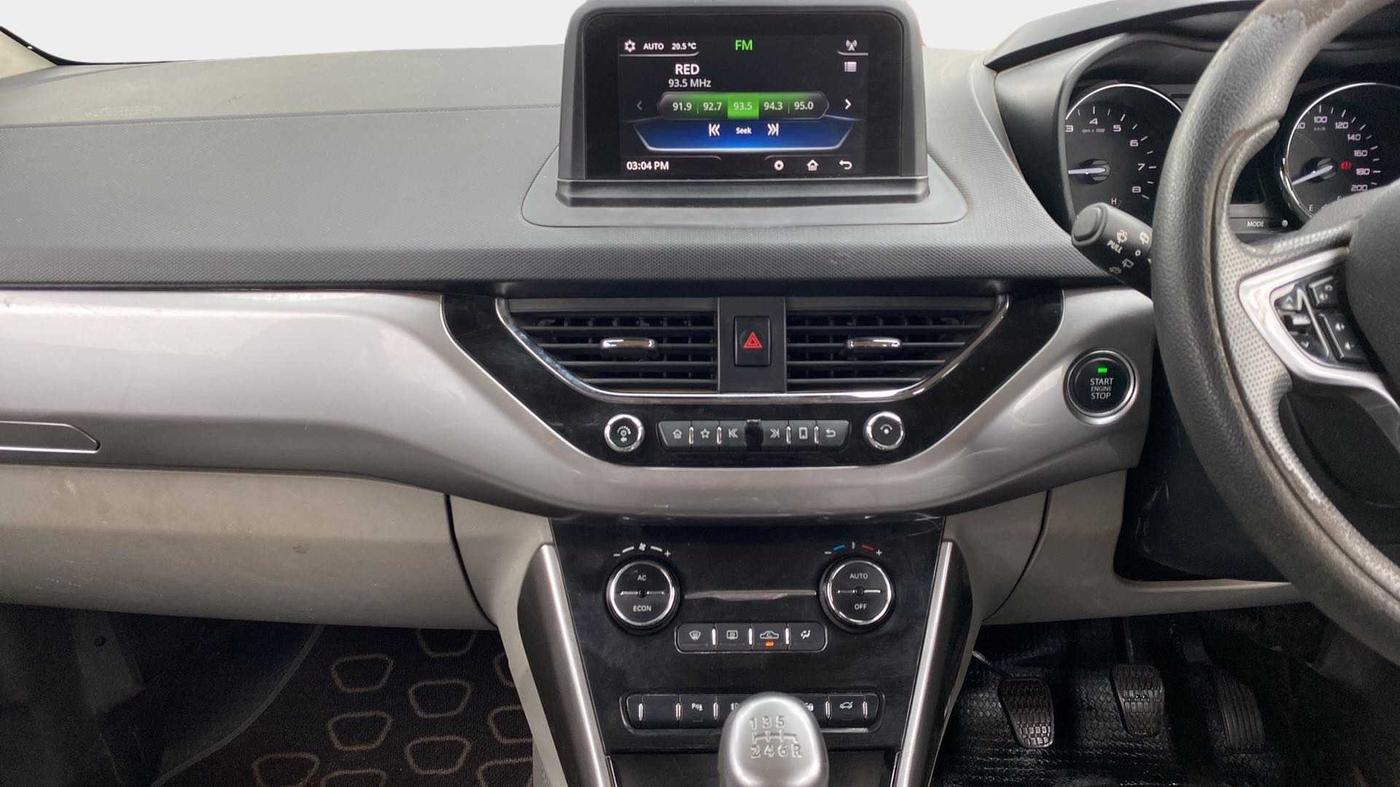 2017 Tata NEXON XZ PLUS DIESEL, Diesel, Manual, 1,06,245 km, Air Conditioner