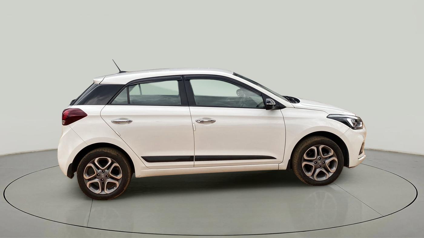 2018 Hyundai Elite i20 ASTA 1.2 (O), Petrol, Manual, 21,611 km, Right Side View