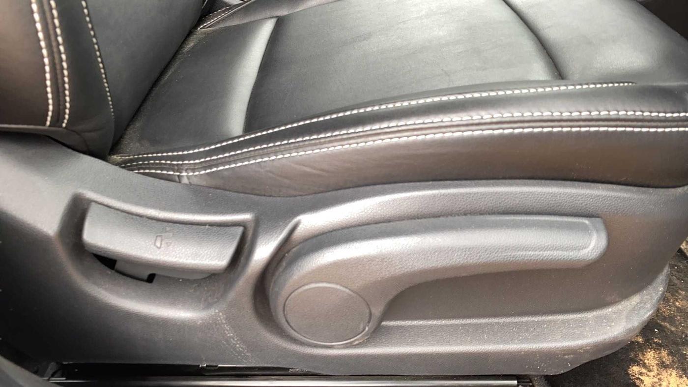 2018 Hyundai Elite i20 ASTA 1.2 (O), Petrol, Manual, 21,611 km, Driver Side Adjustment Panel