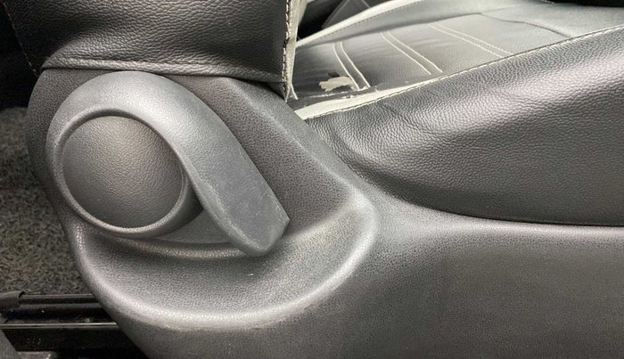 2018 Nissan Micra XL (O) CVT, Petrol, Automatic, 41,059 km, Driver Side Adjustment Panel