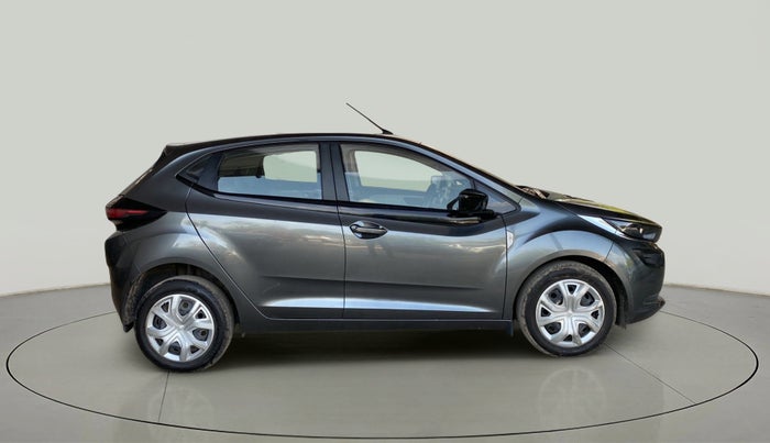 2022 Tata ALTROZ XM PLUS DIESEL, Diesel, Manual, 16,711 km, Right Side View