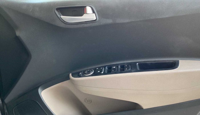 2019 Hyundai Grand i10 SPORTZ 1.2 KAPPA VTVT, Petrol, Manual, 29,592 km, Driver Side Door Panels Control