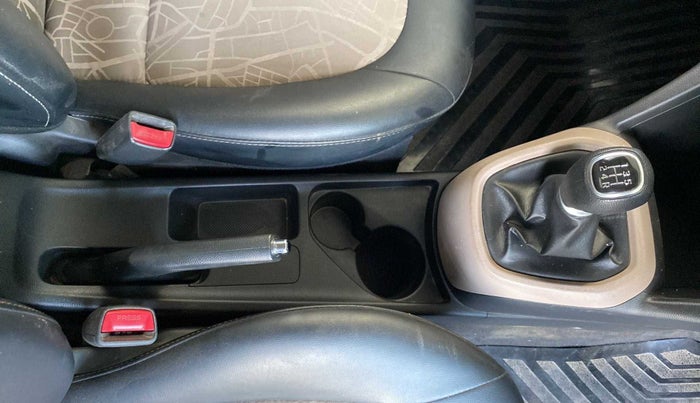 2019 Hyundai Grand i10 SPORTZ 1.2 KAPPA VTVT, Petrol, Manual, 29,592 km, Gear Lever