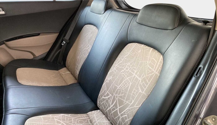 2019 Hyundai Grand i10 SPORTZ 1.2 KAPPA VTVT, Petrol, Manual, 29,592 km, Right Side Rear Door Cabin