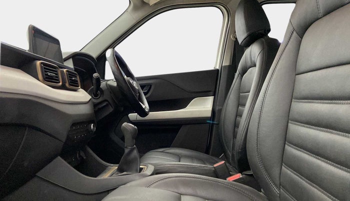2022 Tata PUNCH ACCOMPLISHED MT, Petrol, Manual, 21,955 km, Right Side Front Door Cabin