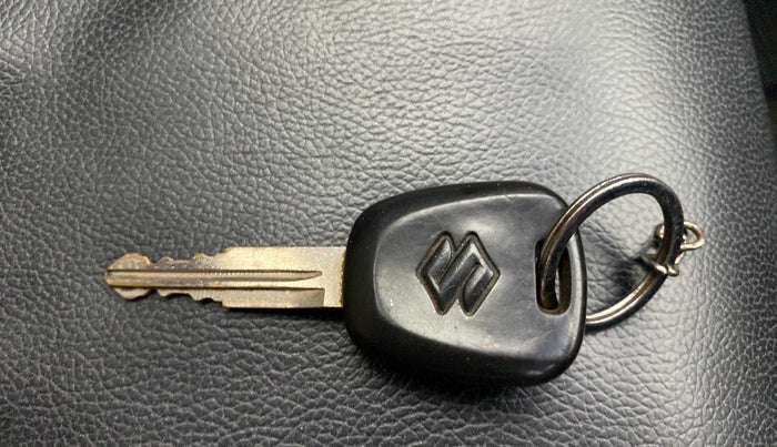 2011 Maruti Alto K10 LXI, Petrol, Manual, 32,942 km, Key Close Up