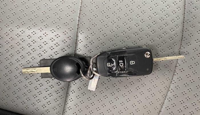 2021 Tata Tiago XZA PLUS PETROL, Petrol, Automatic, 15,969 km, Key Close Up
