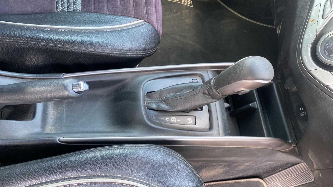 2019 Toyota Glanza V CVT, Petrol, Automatic, 41,141 km, Gear Lever